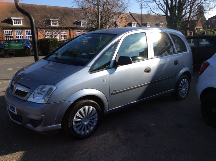 Vauxhall Meriva 1.6i 16V Life 5dr Easytronic MPV Petrol Silver